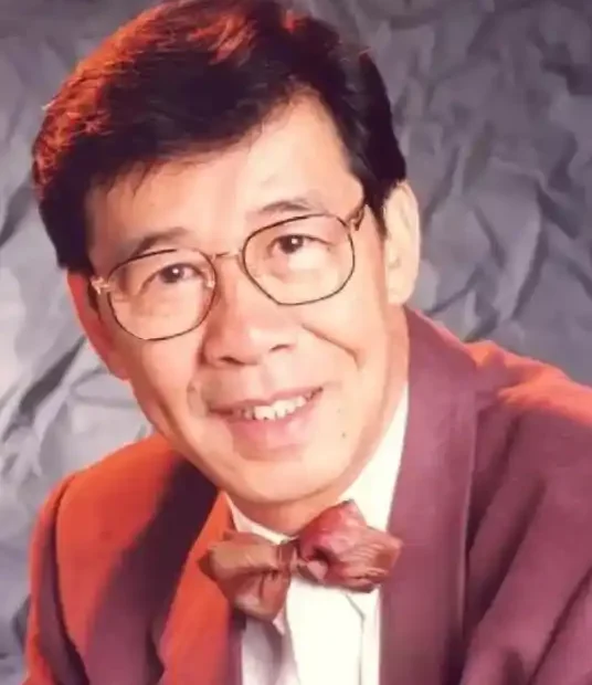 胡枫和谢贤谁地位高
