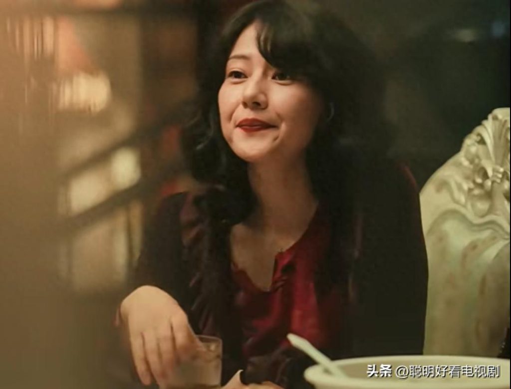 高圆圆首次老年妆扮相曝光 素颜皱纹刺痛观众 岁月从不败美人