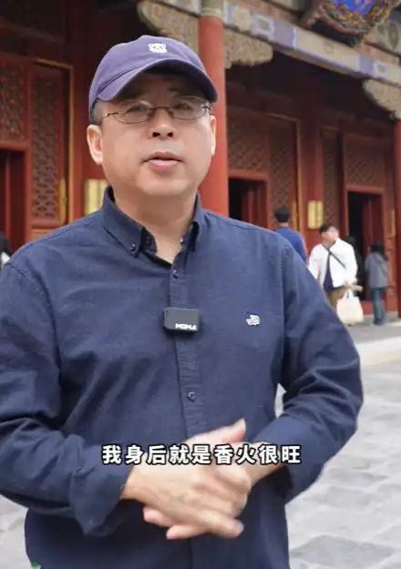 阿丘尝试回到主流公众视野