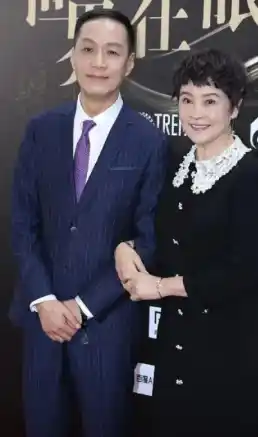 冯远征梁丹妮结为伴侣