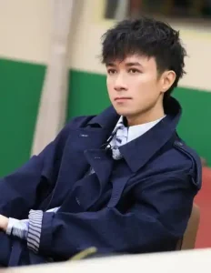 54岁古巨基竟有俩娃 藏这么久难怪成人生赢家