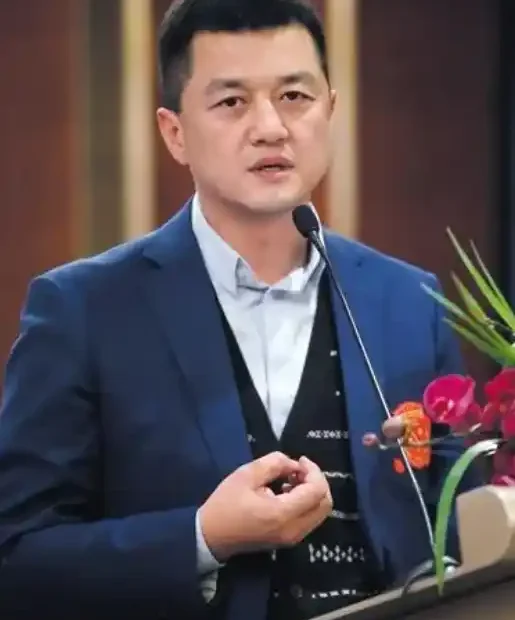 李亚鹏拿比亚迪代言费