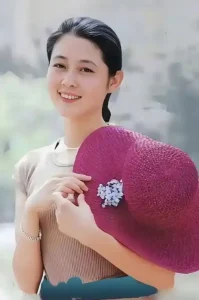 比陈红还美的老牌女星，66岁倪萍逆袭越老越有气质