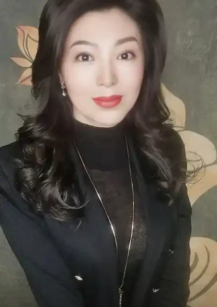 唐国强女儿近照