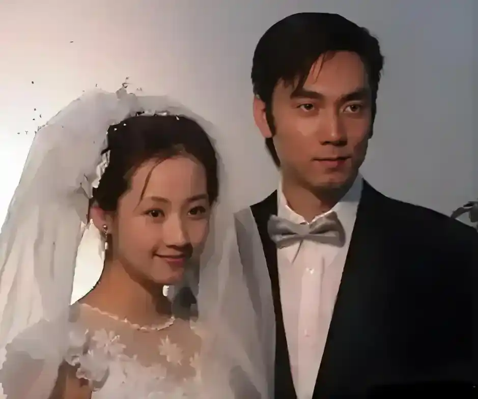 西华曾获得美在花城模特大赛亚军