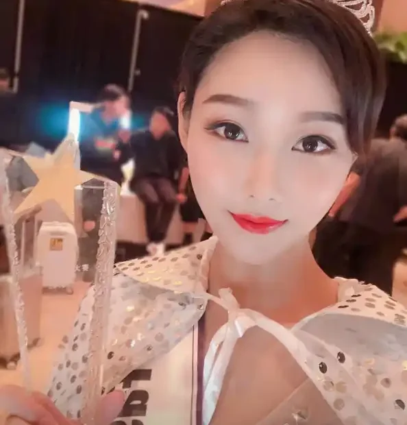 雅典娜曾获世界小姐澳门赛区季军