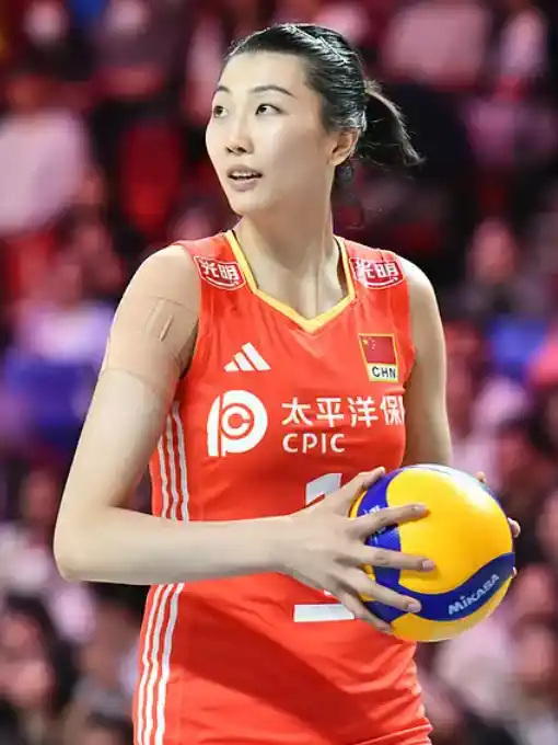女排队长袁心玥告别职业赛场