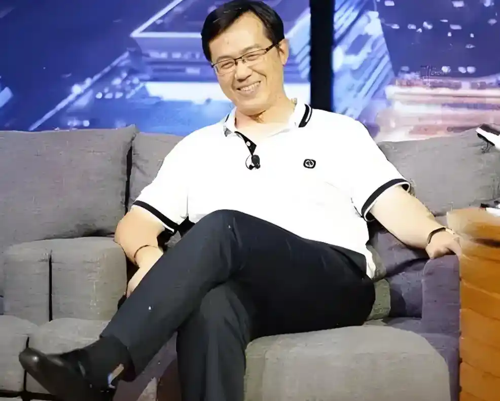 卓伟过往的爆料