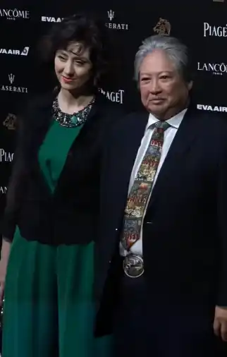 洪金宝结识高丽虹