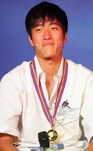 刘翔把体制内十一年薪资全捐了